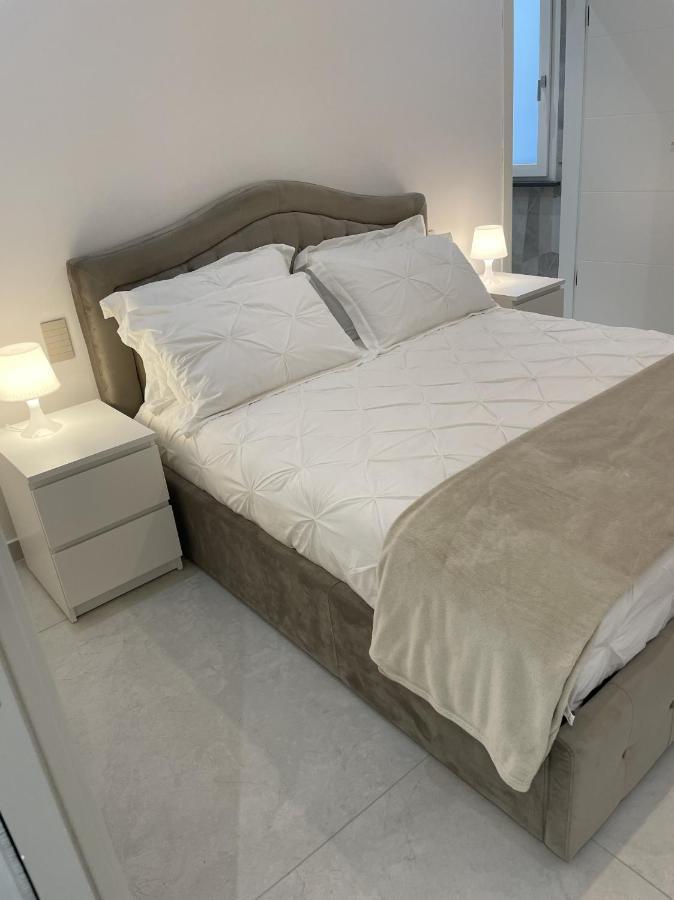 Varese Apartment Bagian luar foto