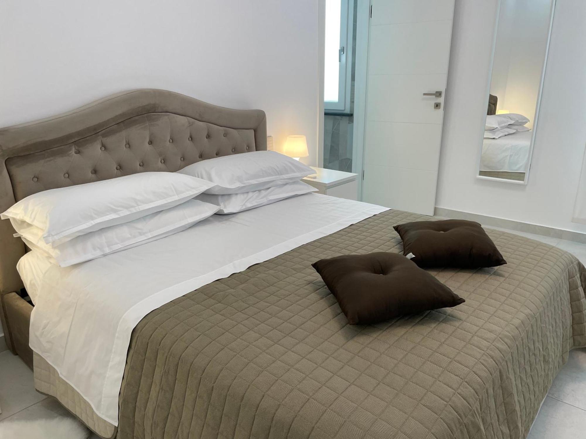 Varese Apartment Bagian luar foto